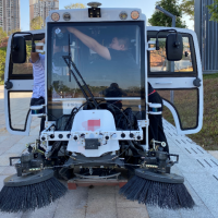 速銳得在自動(dòng)駕駛環(huán)衛(wèi)車上裝配TBOX完成車端適配